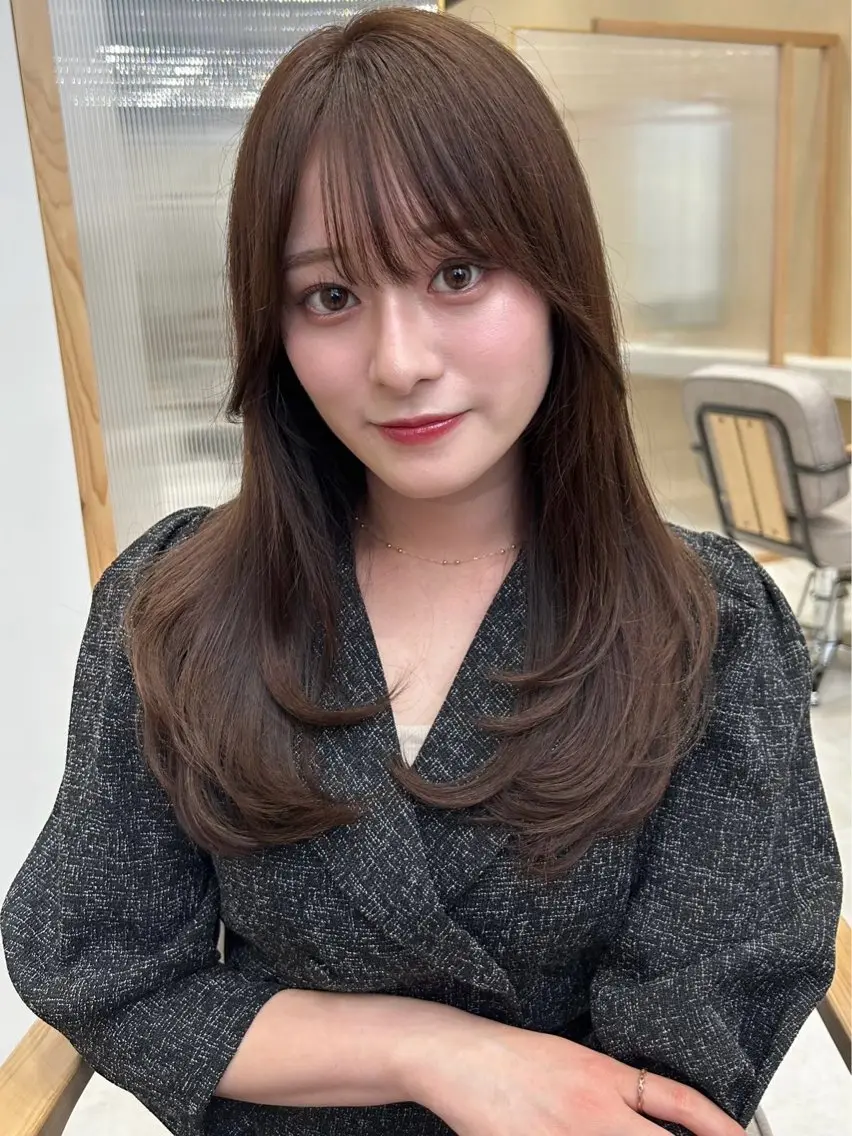 セミロング モテ韓国へア/レイヤ ー🩵新川栄一朗のヘアスタイル