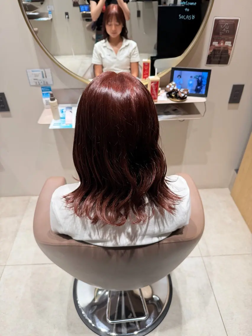 ミディアム カラー ヘアカラー 宮内 愛実のヘアスタイル