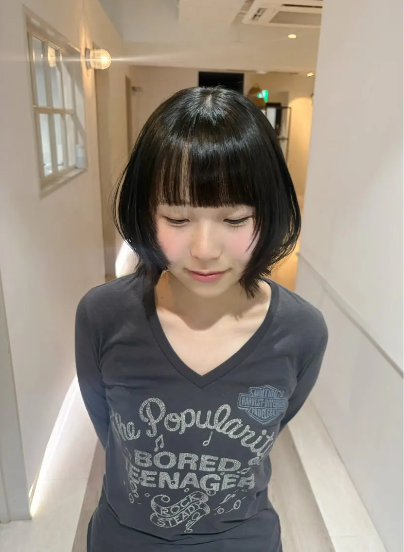 ショート ニトウ レイナのヘアスタイル