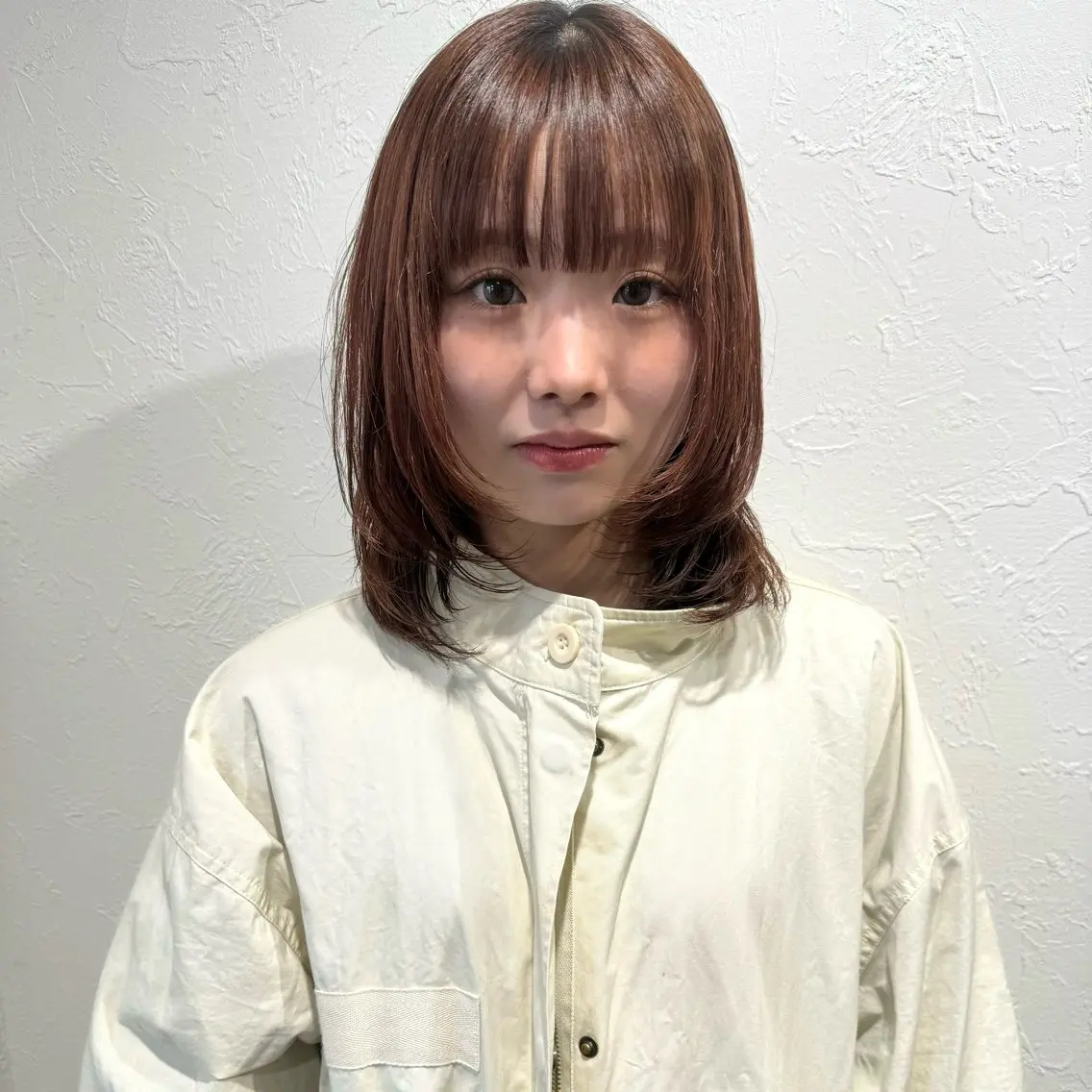 ミディアム カラー shiho .のヘアスタイル