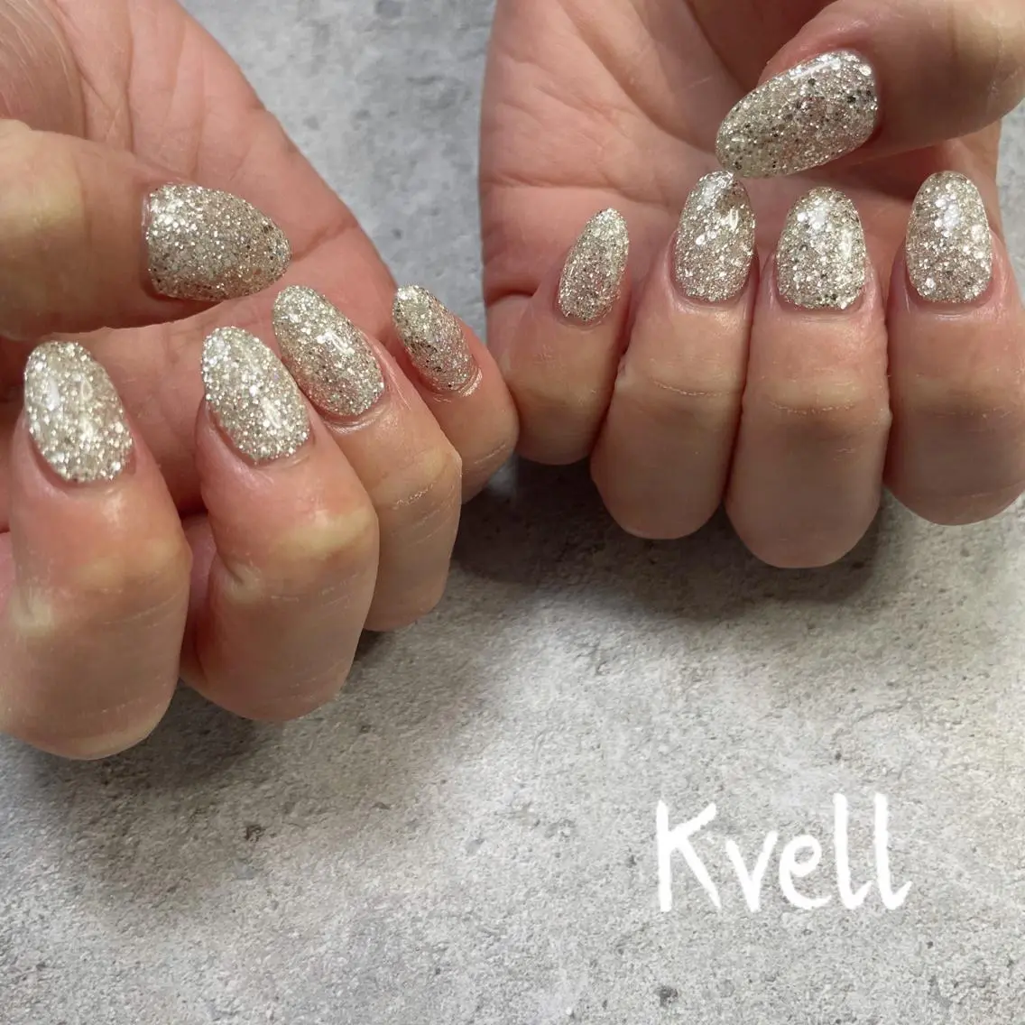 ネイル ラメ(グリッター) シルバー ハンドネイル nailsalon Kvellのネイルデザイン