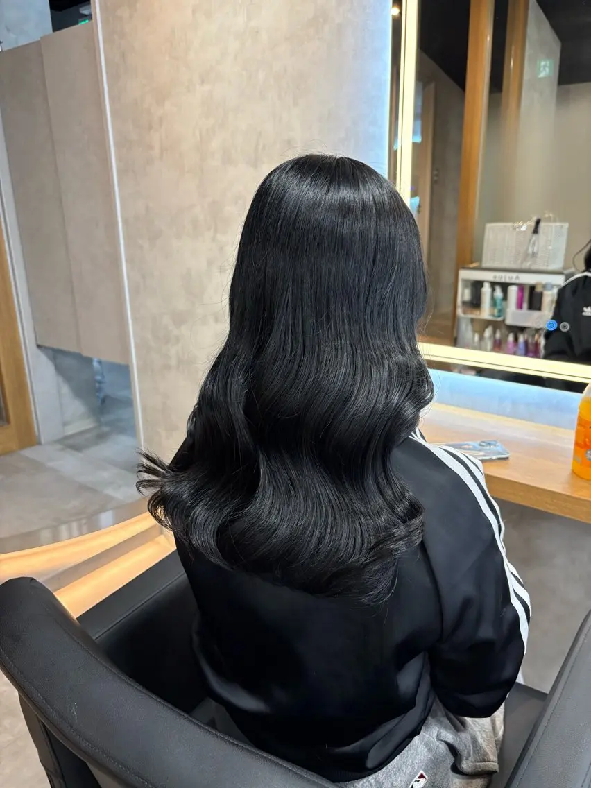 セミロング カラー ヘアカラー 神谷勇太/ 札幌ハイトーンカラーのヘアスタイル