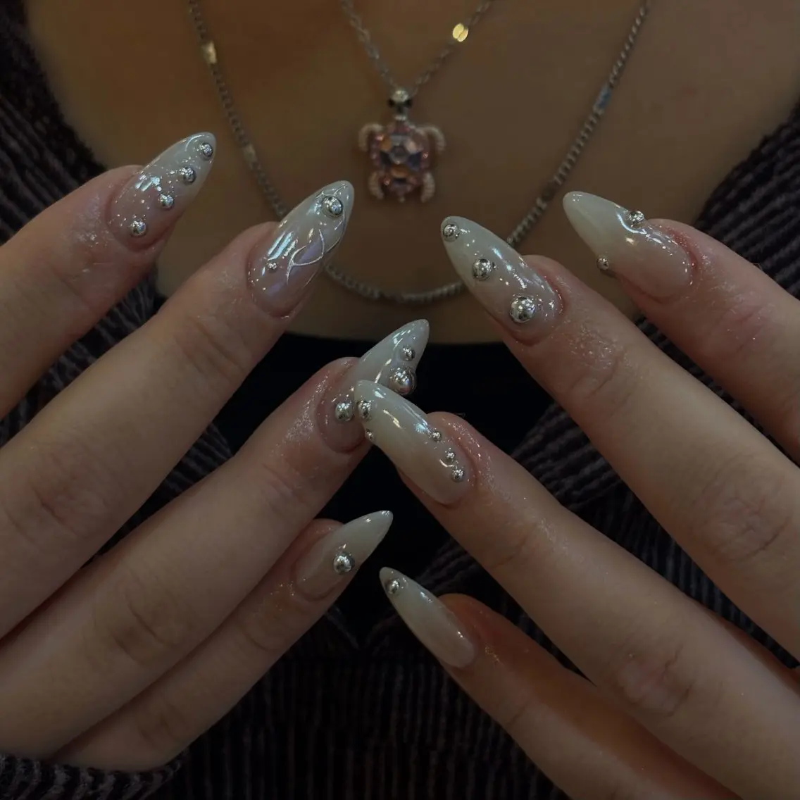 ネイル ハンドネイル MIU @306.211のネイルデザイン