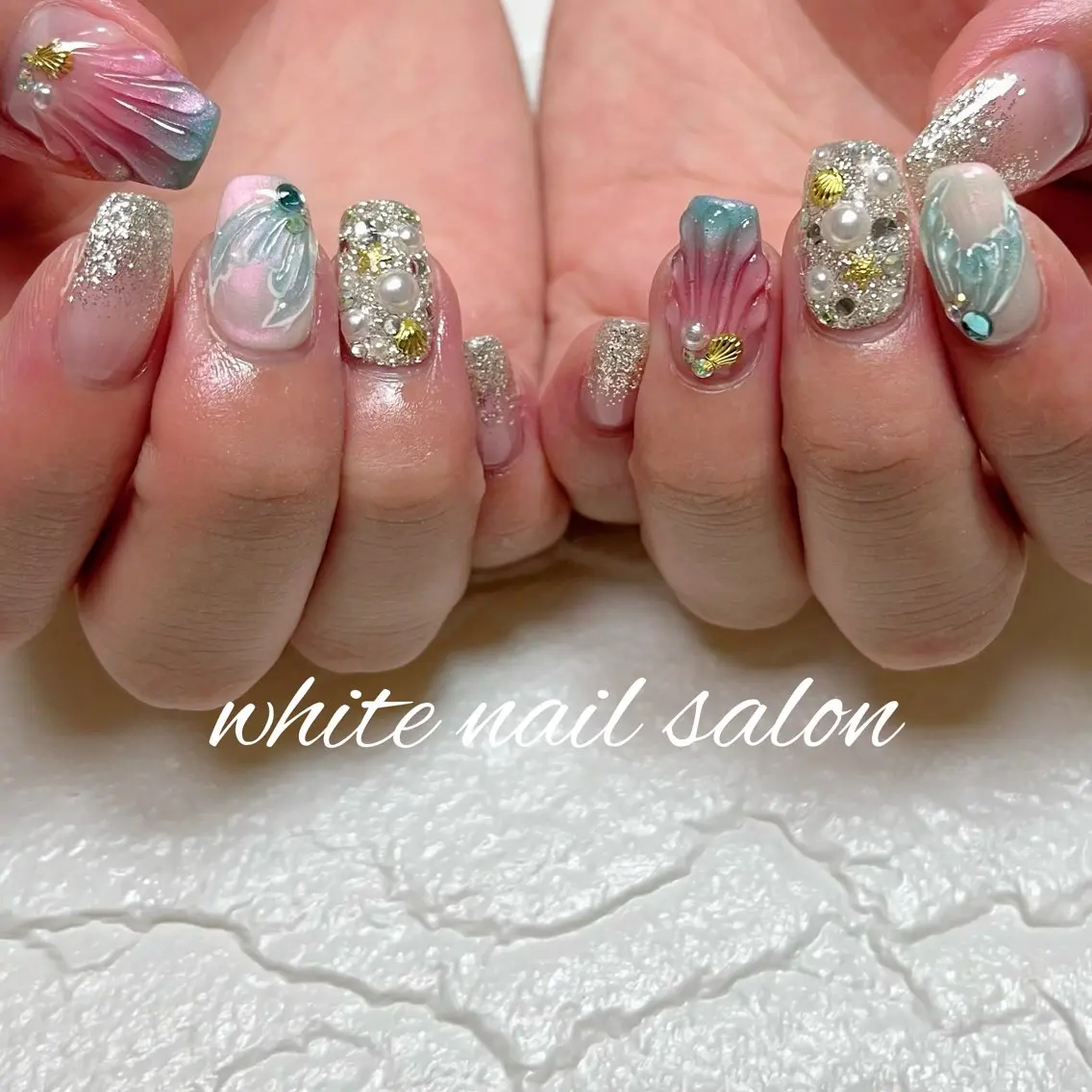 ネイル フットネイル ジェルネイル ハードジェル ラメ(グリッター) 持ち込み ハンドネイル white nail salonのネイルデザイン