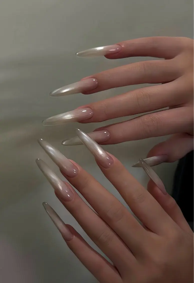 新規ジェルオフ有り🈶 🐱〔チップ長さ出し〕マグネットワンカラー💅ハンドネイルの写真