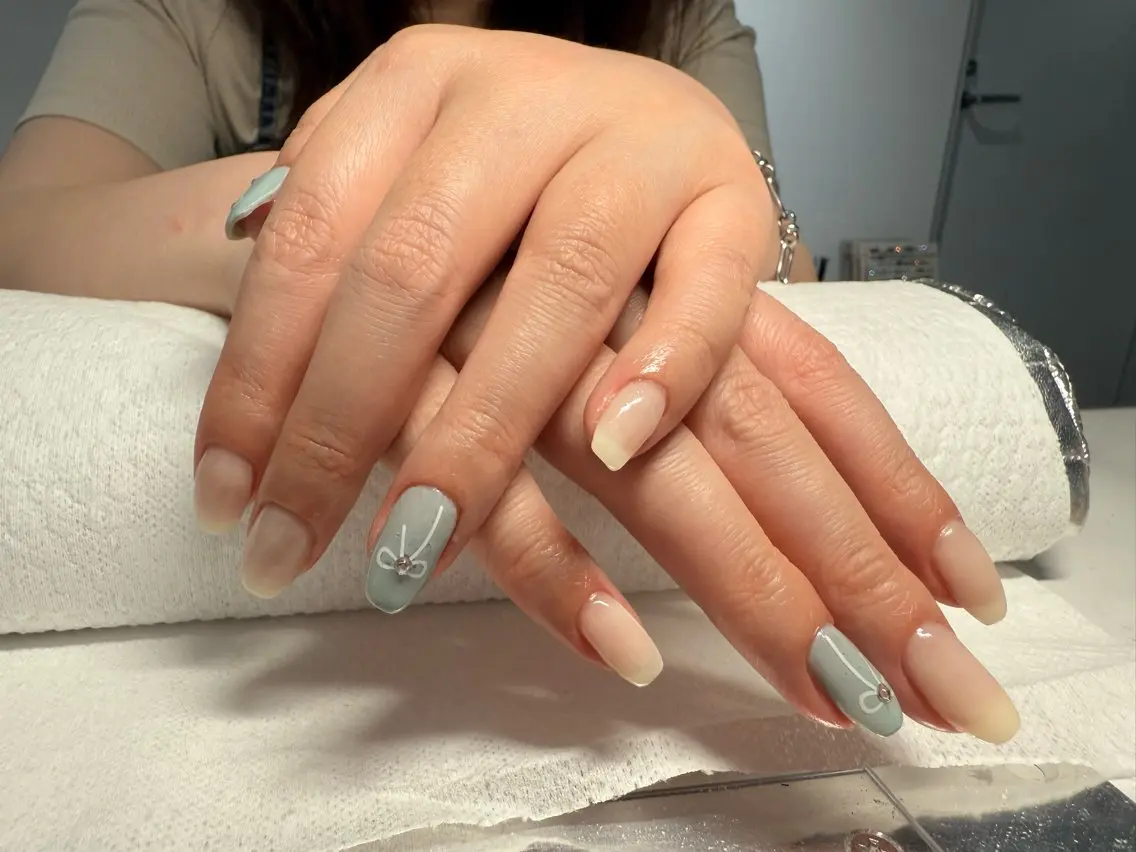 ネイル 友 美のネイルデザイン