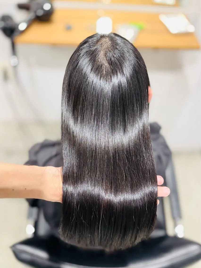 【カット+縮毛矯正+3stepトリートメント ¥13500 】✨癖でお悩みの方、髪が広がる方。ツヤのあるまとまった髪質への写真