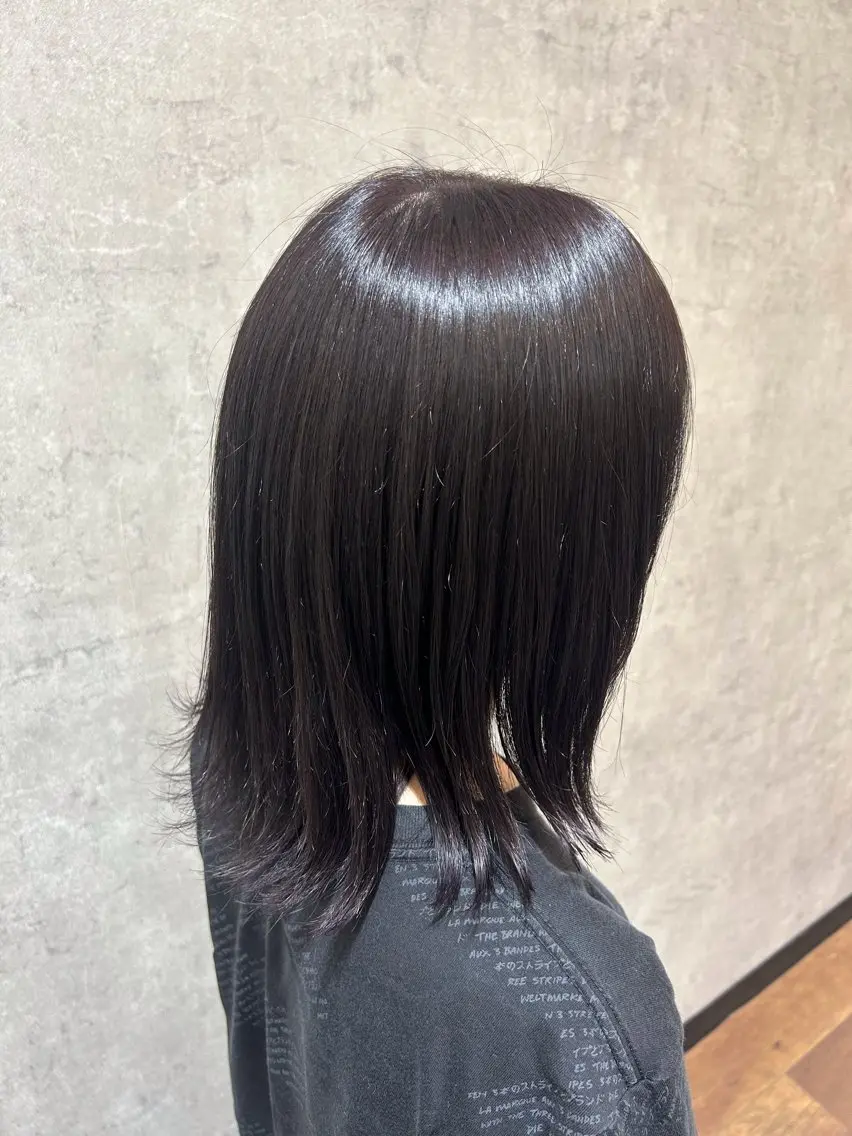 ミディアム カット ヘアカラー トリートメント HAIR WORKS bona.のヘアスタイル