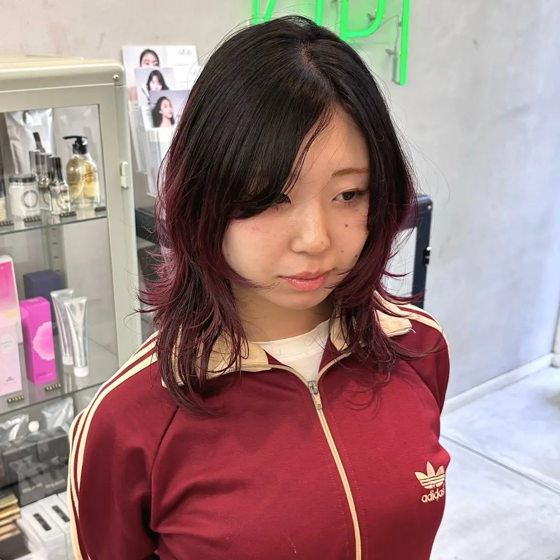 ミディアム カラー デザインカラー ハッシュカット カット ヘアカラー トリートメント レイヤー/ハッシュ /デザインカラーのヘアスタイル
