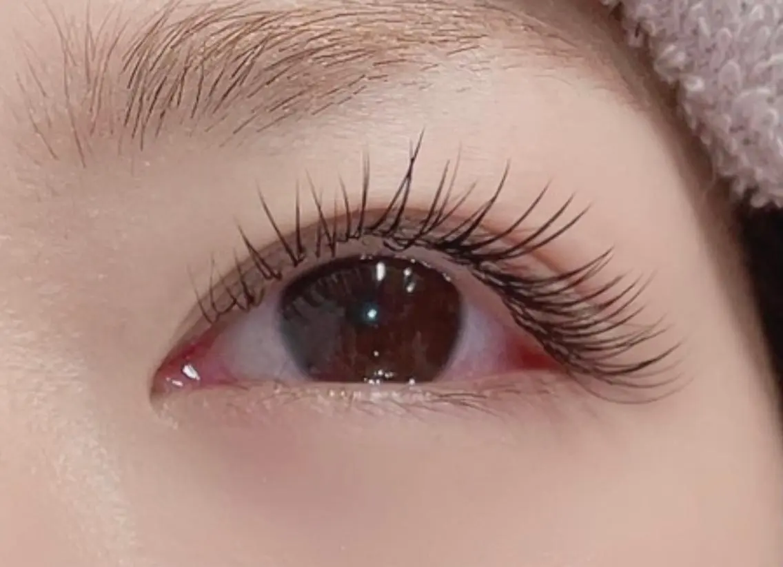 マツエク・マツパ 目尻長め マツエク Eyelash ＊Freakのマツエク・マツパデザイン