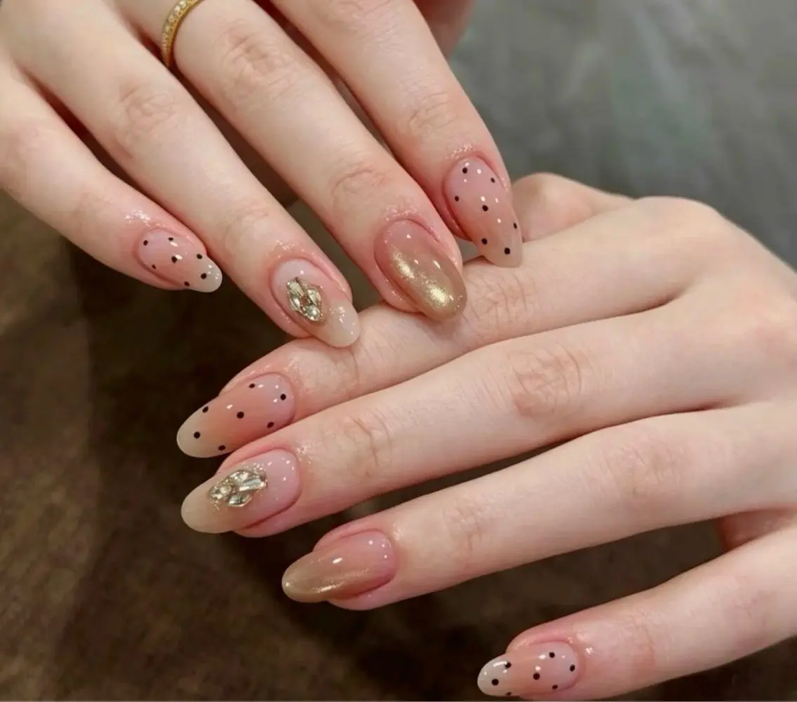 ネイル アートネイル ジェルネイル 韓国ネイル ニュアンスネイル シンプルネイル ハンドネイル ハンドケア Anna Melia Nailのネイルデザイン