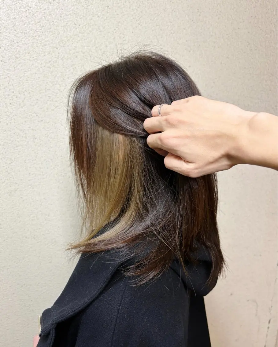 カラー ベージュカラー ブリーチ ブラウンカラー ショコラブラウン デザインカラー カット ヘアカラー 高橋 佑のヘアスタイル