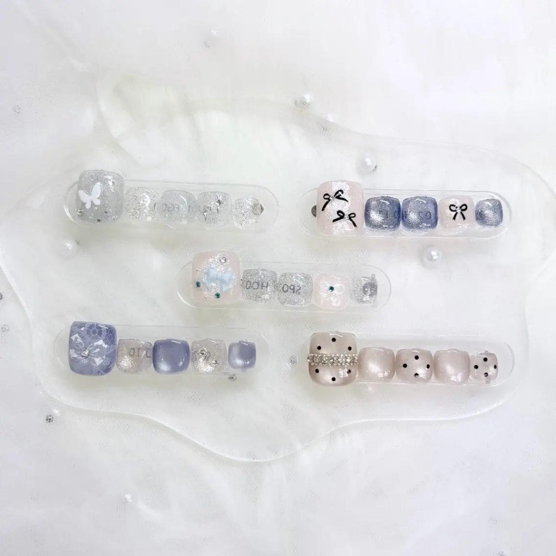 ネイル アートネイル フットネイル キラキラネイル 水色 Hal nail立川 *yuunaのネイルデザイン