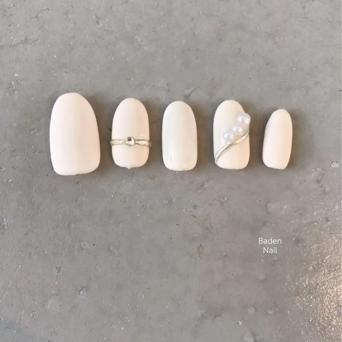 ネイル アートネイル マットネイル ミラーネイル ブライダルネイル ハンドネイル Baden Nail ﾊﾞ-ﾃﾞﾝ ﾈｲﾙのネイルデザイン