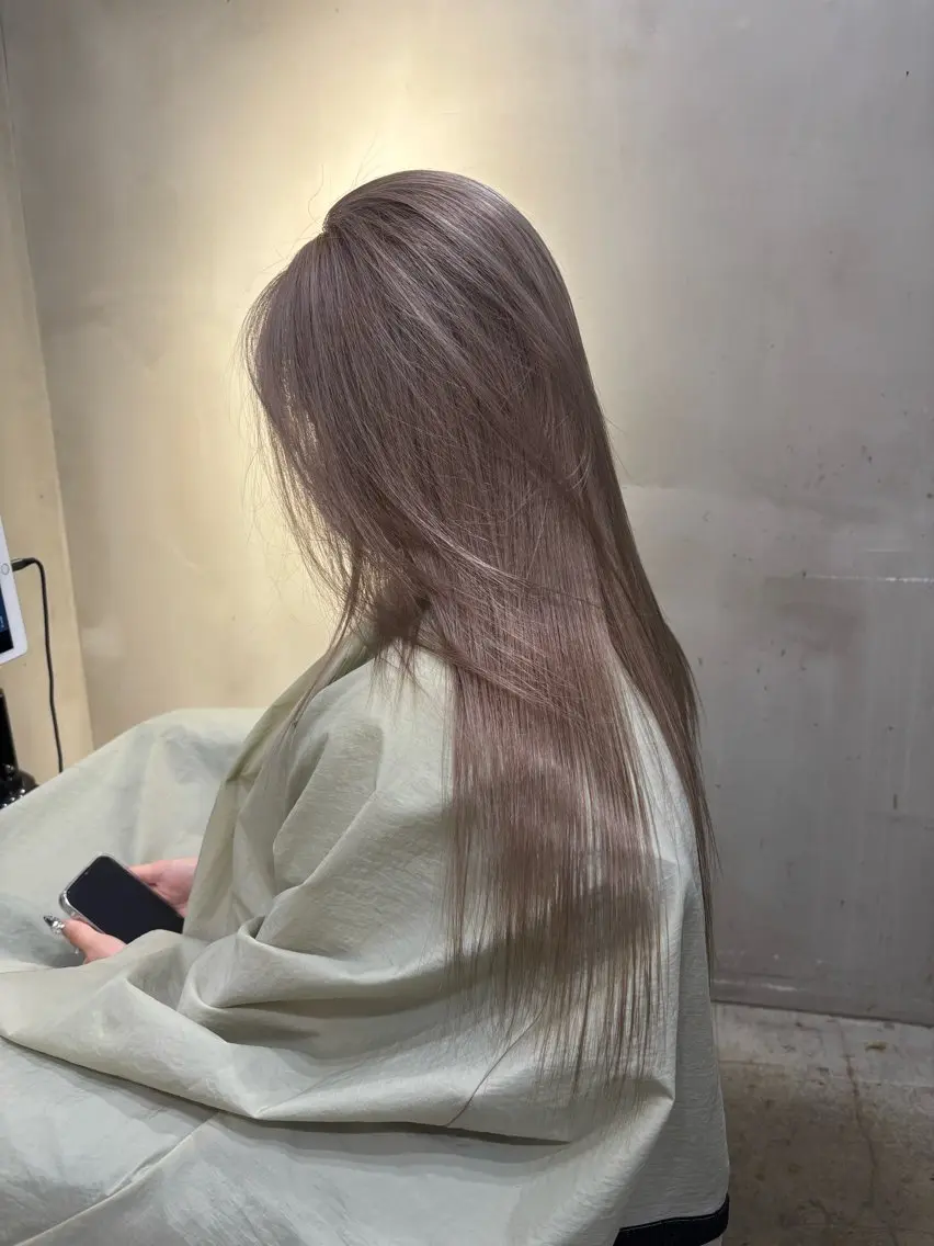 ロング カラー ベージュカラー ブリーチ ホワイトベージュ ヘアカラー 中園康 /カラー/ブリーチのヘアスタイル