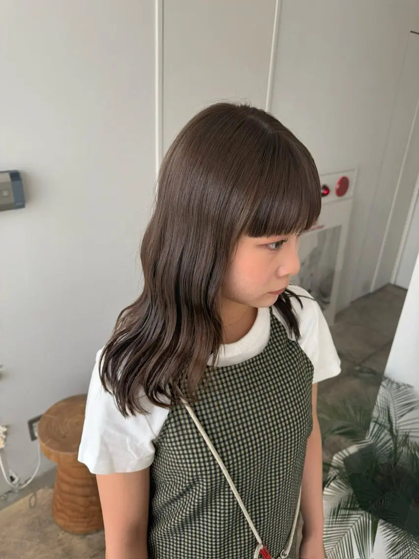 セミロング カラー ブラウンカラー カット ヘアカラー トリートメント 透明感カラー/顔周り レイヤー/髪質改善のヘアスタイル