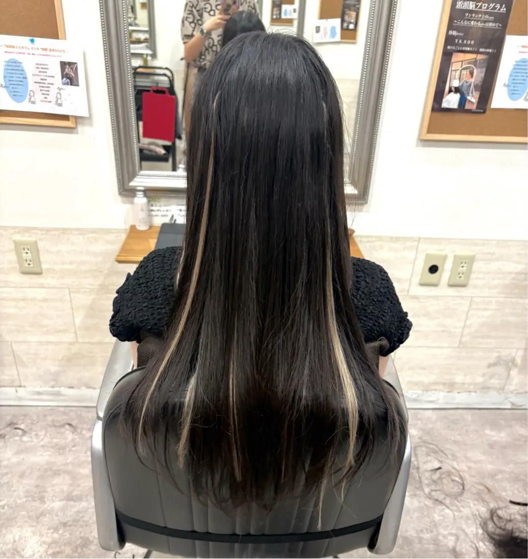 ロング 堀川 希歩のヘアスタイル