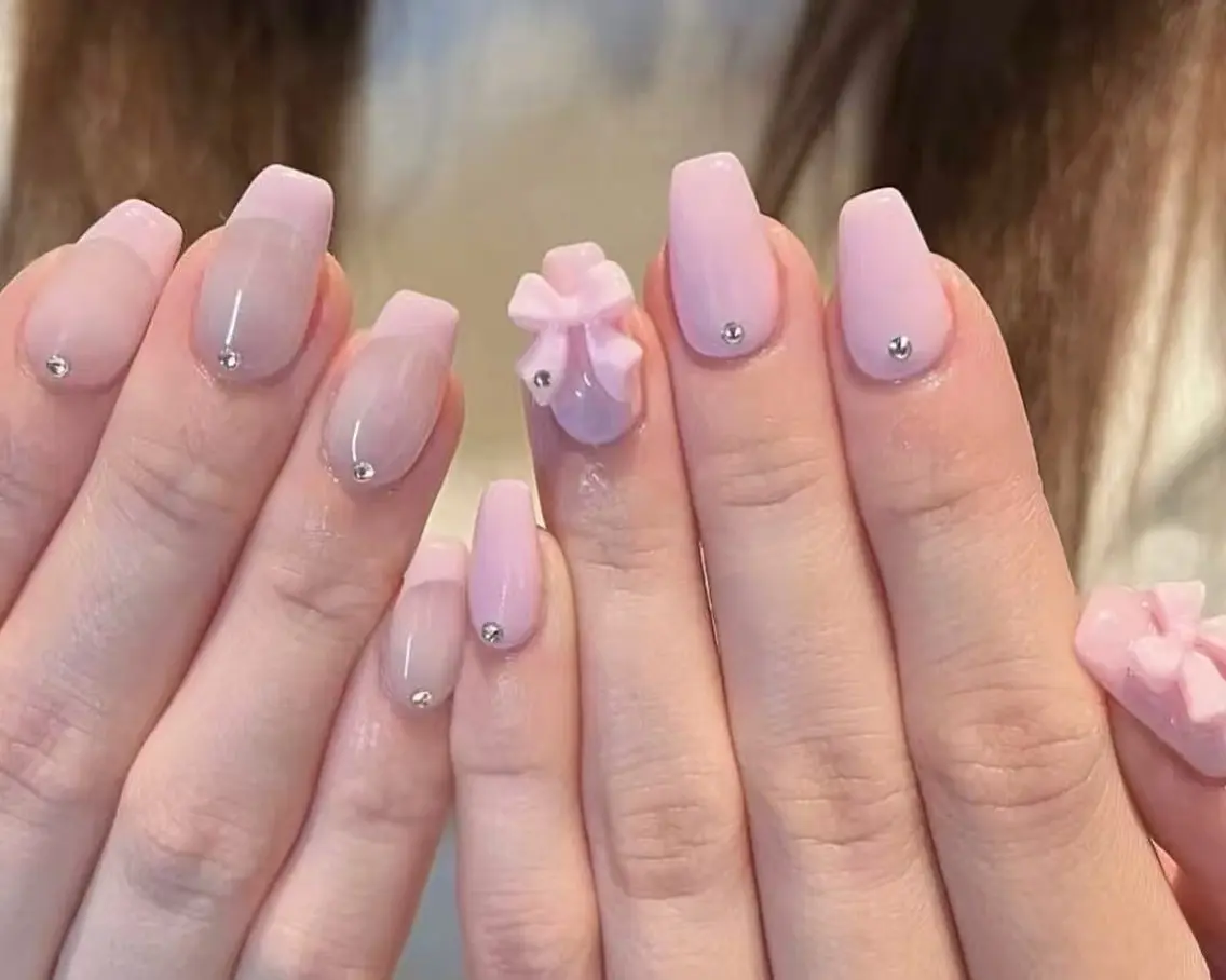 ネイル フラワーネイル フレンチネイル ジェルネイル ガラスフレンチ ハート ハンドネイル BabyYouMi nailのネイルデザイン