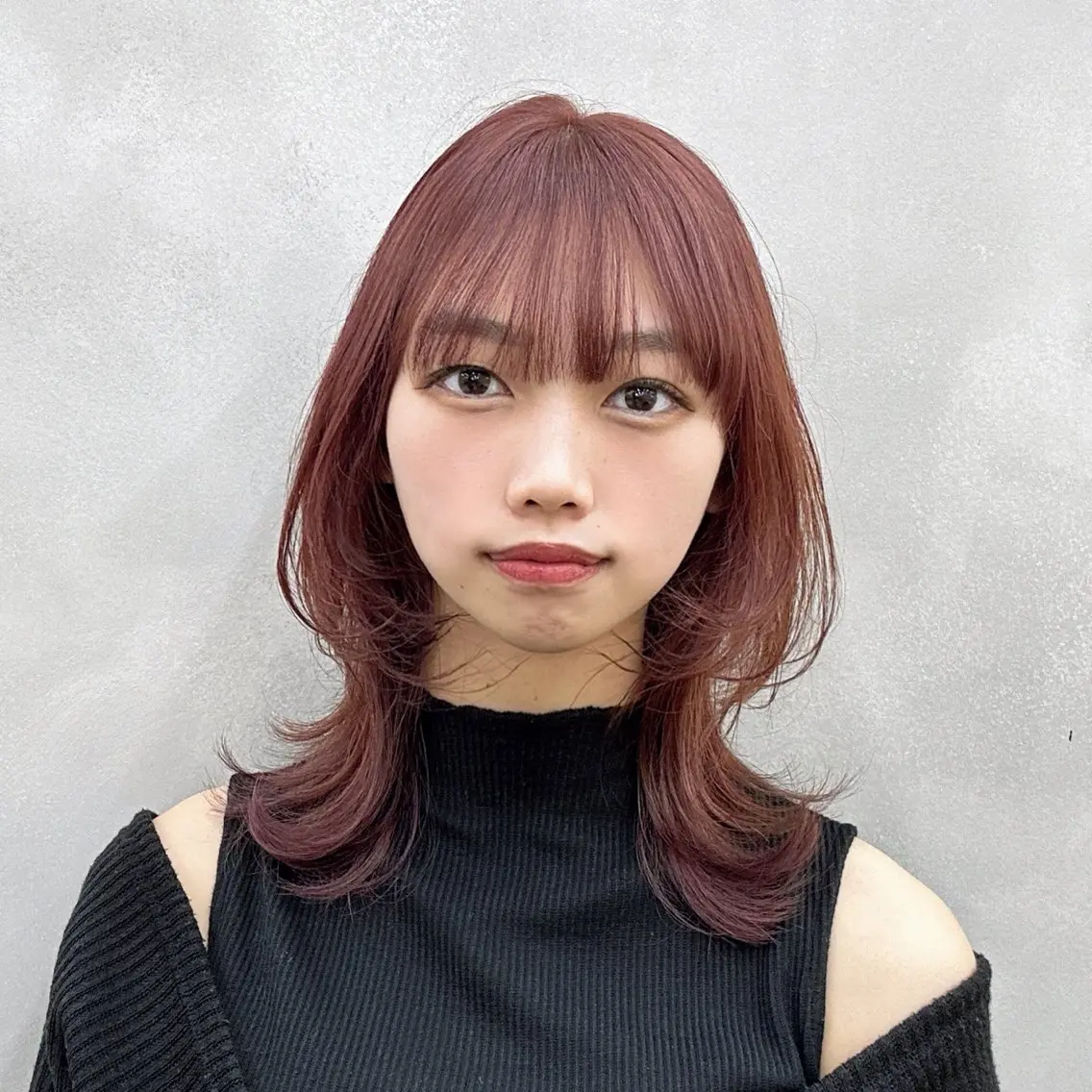 セミロング カラー 髪質改善⌇透明感 カラー⌇川上葵のヘアスタイル