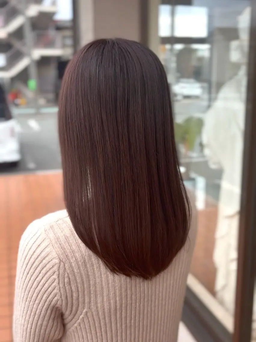 セミロング カラー カット ヘアカラー トリートメント 越智 咲穂のヘアスタイル