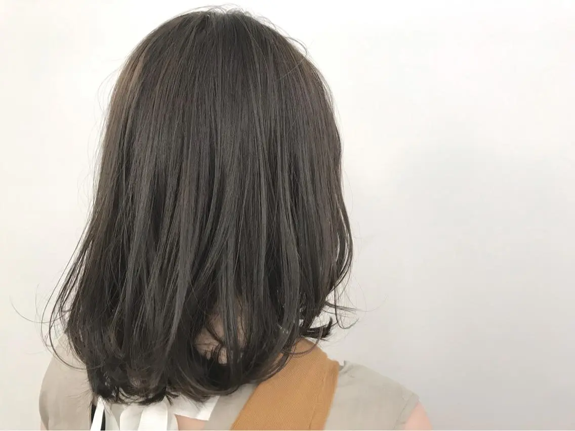 セミロング カラー 光吉 洋平のヘアスタイル