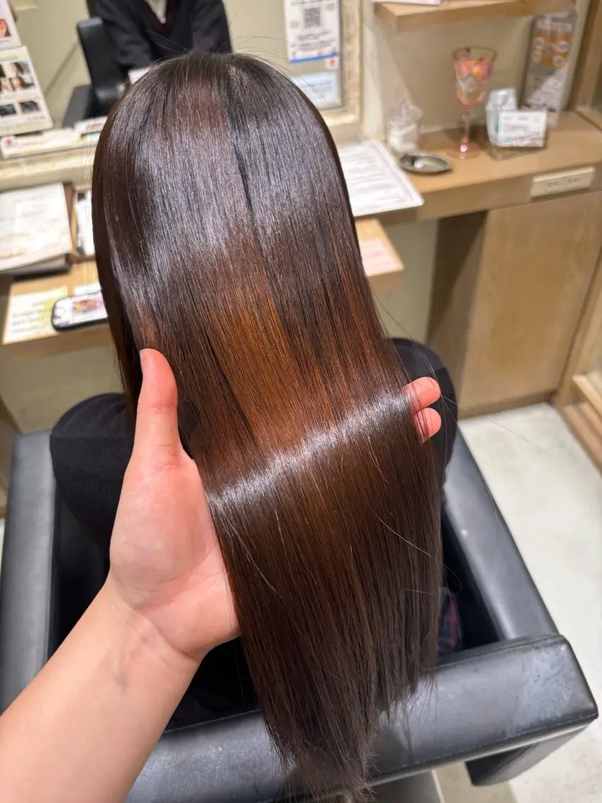 ロング 縮毛矯正 トリートメント 透明感ツヤカラー/ 縮毛矯正/静岡のヘアスタイル