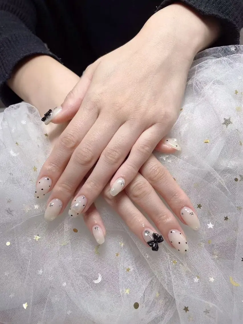 ネイル ENsalon AKIRAのネイルデザイン