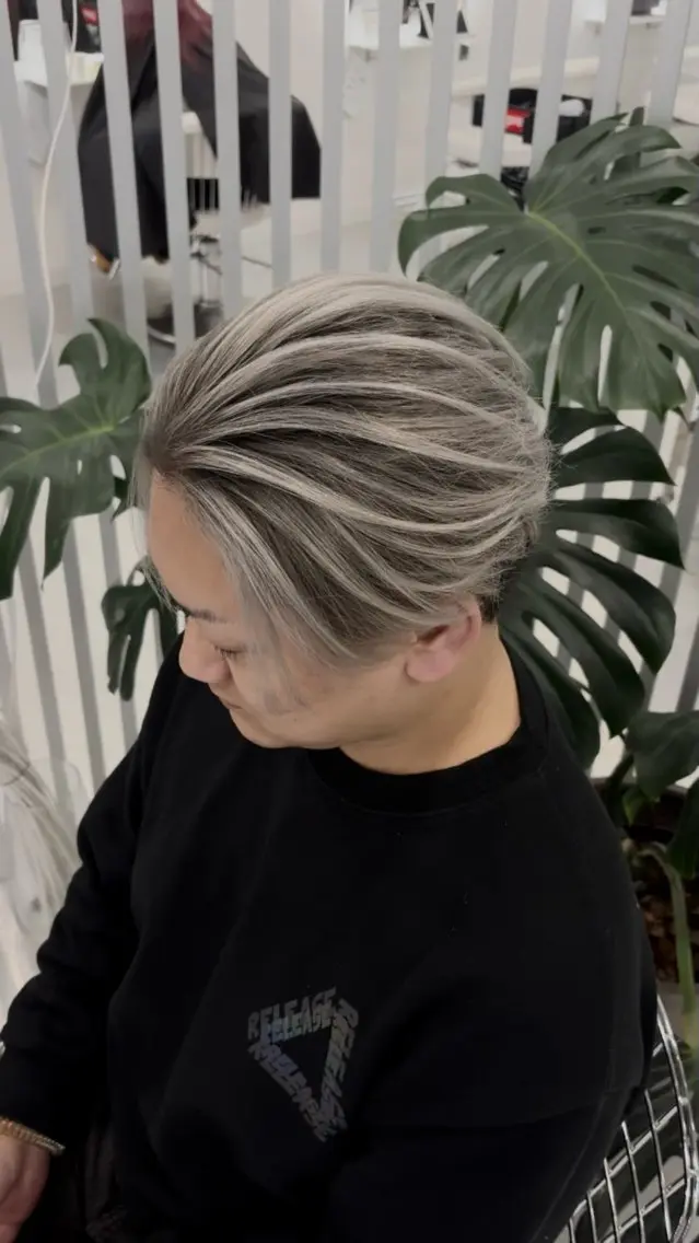 カラー メンズ メンズバレイヤージュ バレイヤージュ カット ヘアカラー トリートメント ブリーチ特化 / share 元太のヘアスタイル