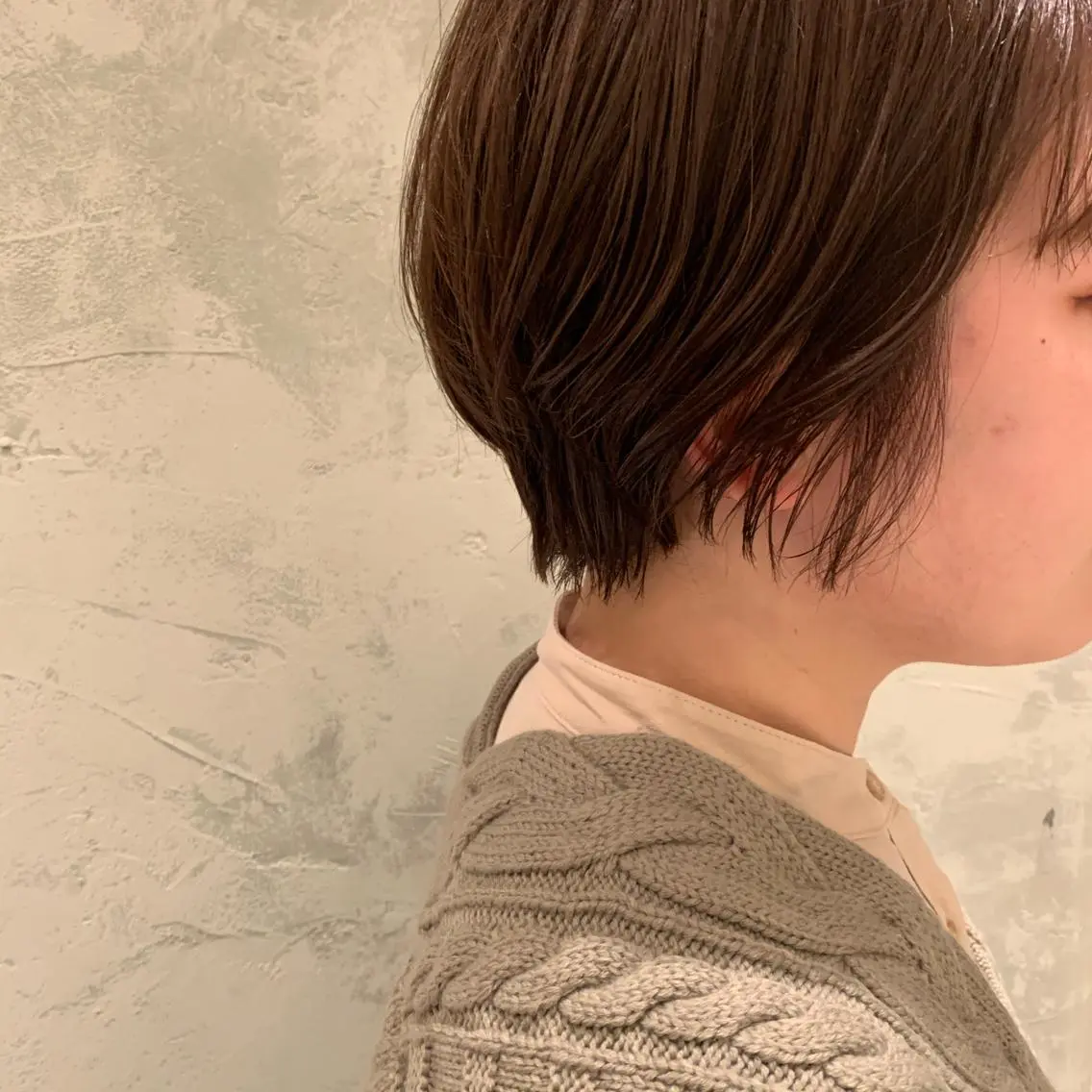 ショート カラー カット ヘアカラー SAKINO ベージュカラーのヘアスタイル