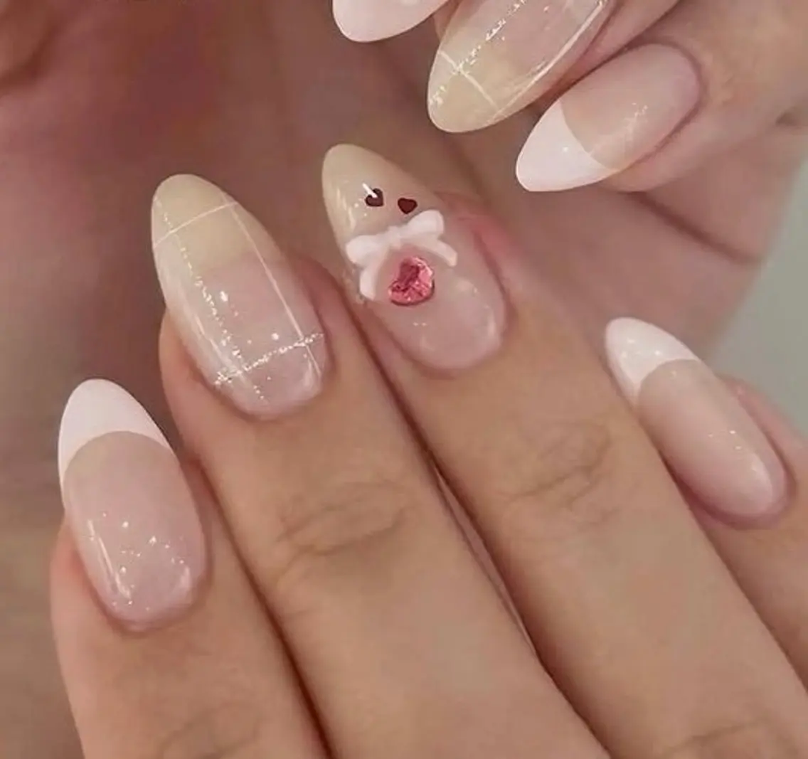ネイル フレンチネイル ハンドネイル 韓国ネイル 新大久保 💅Ayumiのネイルデザイン