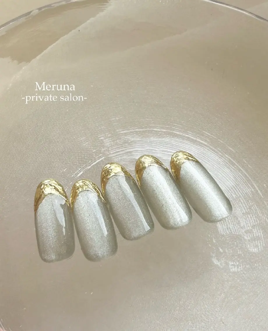 ネイル フレンチネイル マグネットネイル ミラーネイル Meruna .ﾒﾙｰﾅ.のネイルデザイン
