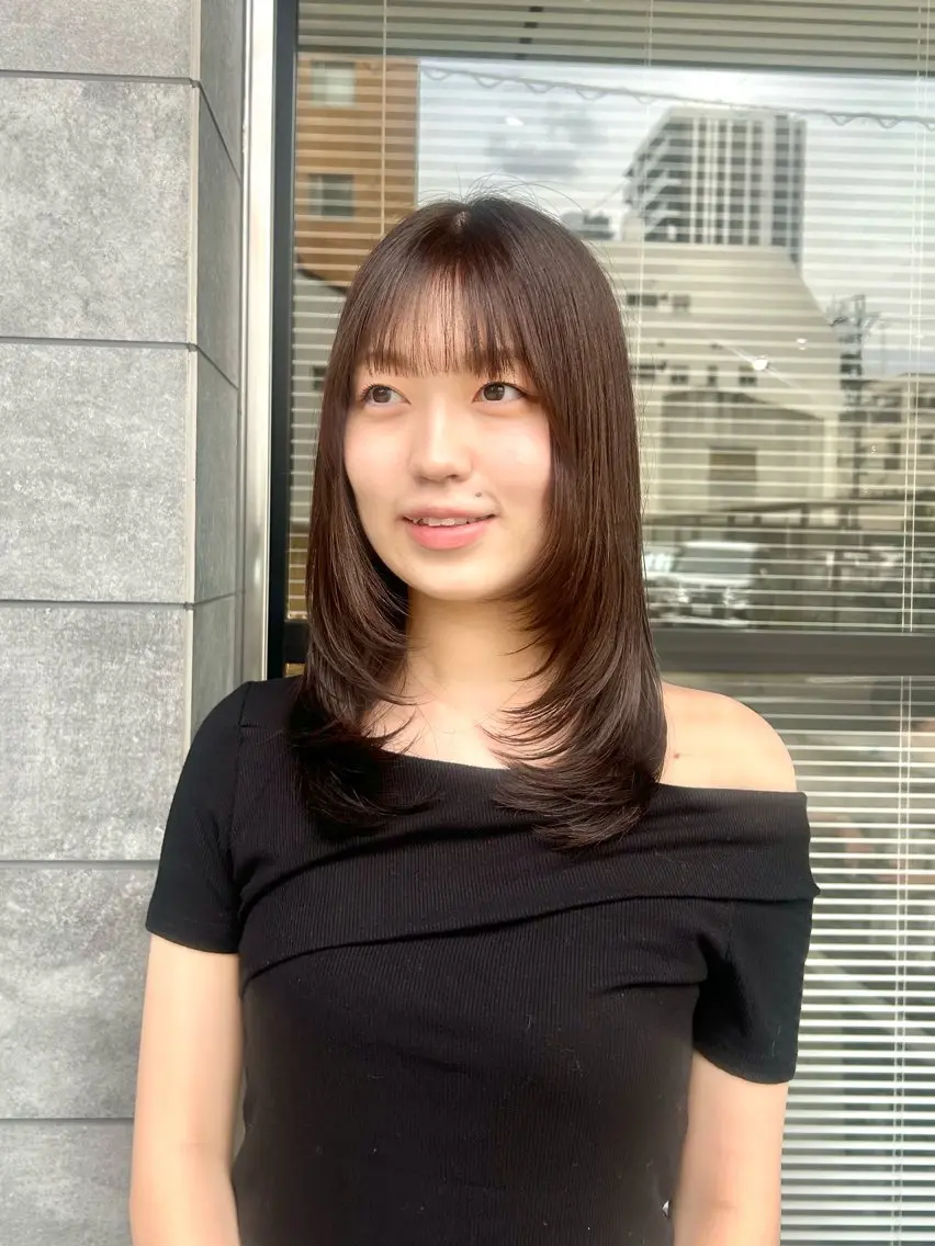 セミロング カラー レイヤーカット カット ヘアカラー 鈴木 よつはのヘアスタイル