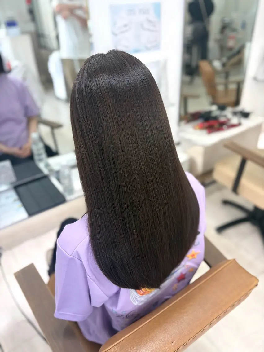 ロング カラー ブラウンカラー ナチュラルブラウン 顔周りカット カット ヘアカラー あいみ ♬.*ﾟのヘアスタイル