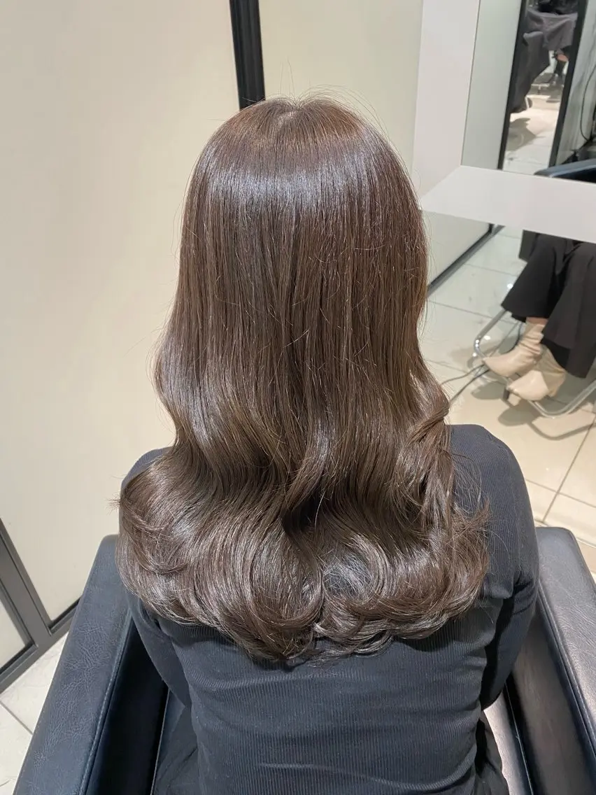 セミロング カラー アッシュ オリーブアッシュ カット ヘアカラー トリートメント グレージュ/レイヤー /韓国ヘア/RISAのヘアスタイル