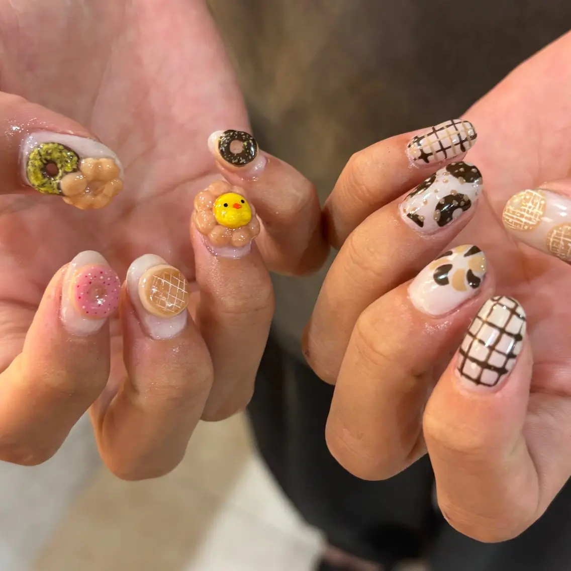 ネイル ハンドネイル フットネイル 栗田 ゆう子のネイルデザイン