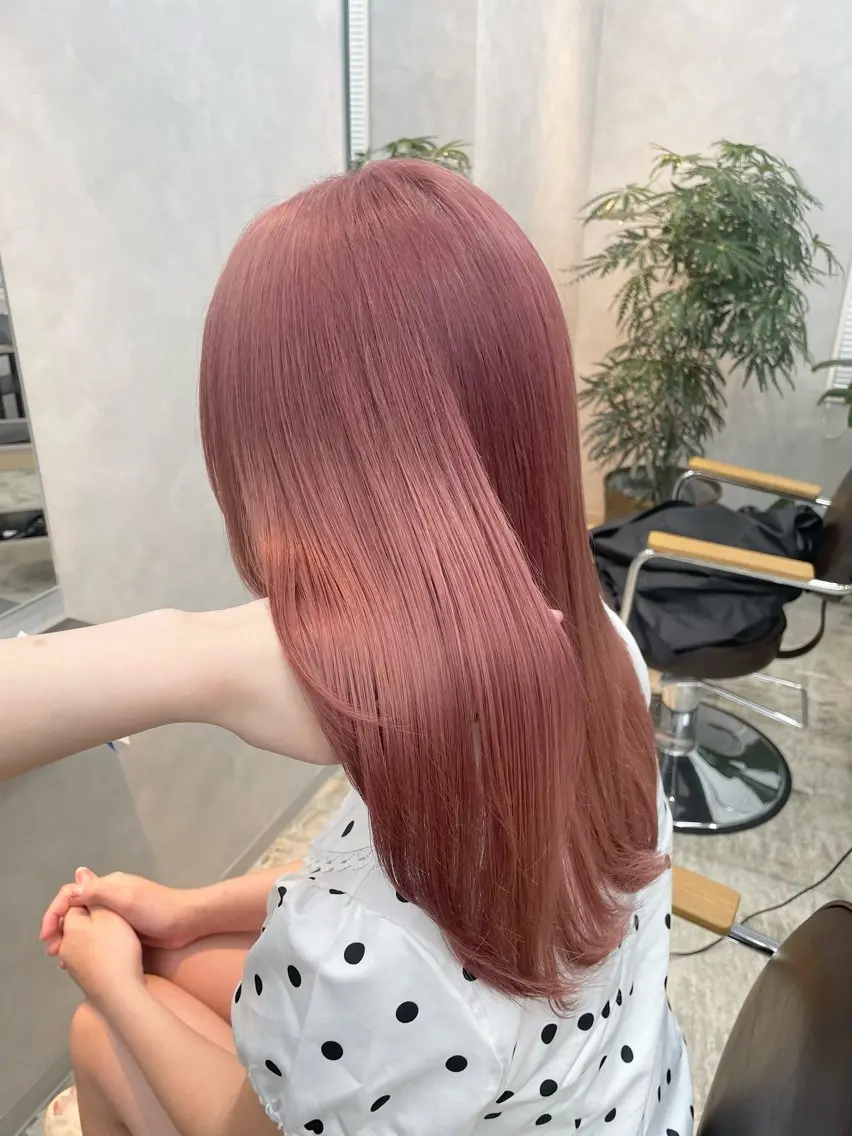 セミロング カラー ヘアカラー 竹森 鈴乃のヘアスタイル