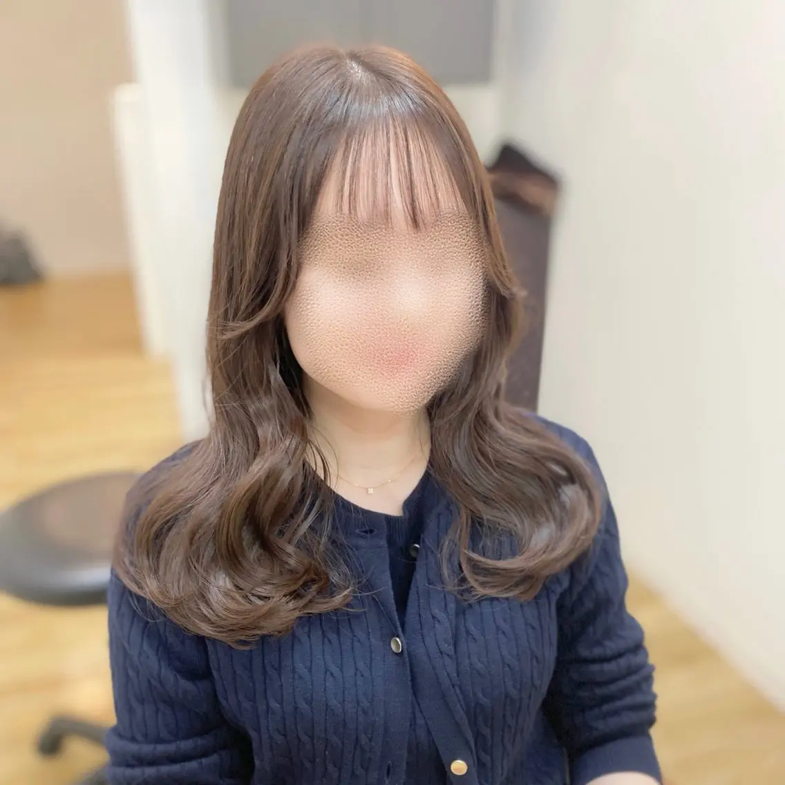 【伸ばし中も綺麗に✨】前髪カット＋カラー＋トリートメントの写真
