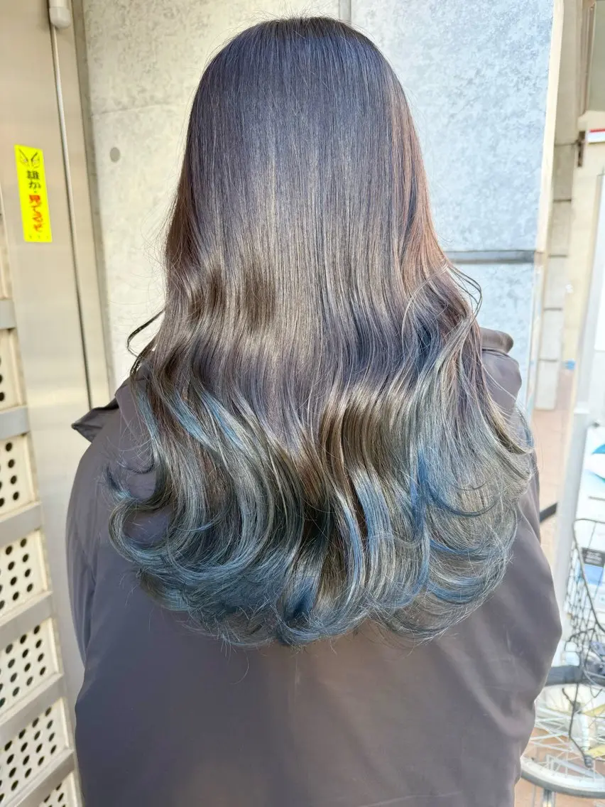 セミロング カラー パーマ ヘアアレンジ ブルーカラー グラデーションカラー カット ヘアカラー トリートメント 👑指名率No.1 👑坂口飛翔のヘアスタイル