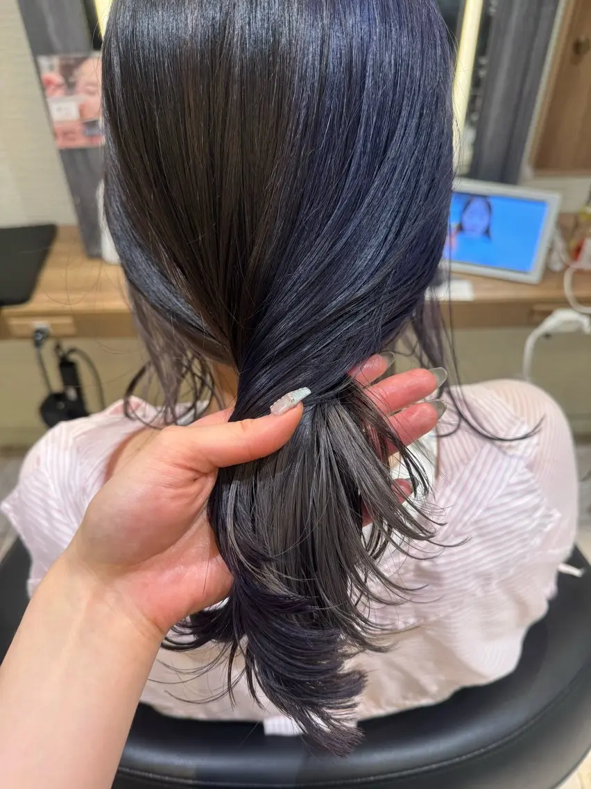ロング カラー ヘアカラー トリートメント さら艶レイヤーカット 🩶Suzuneのヘアスタイル