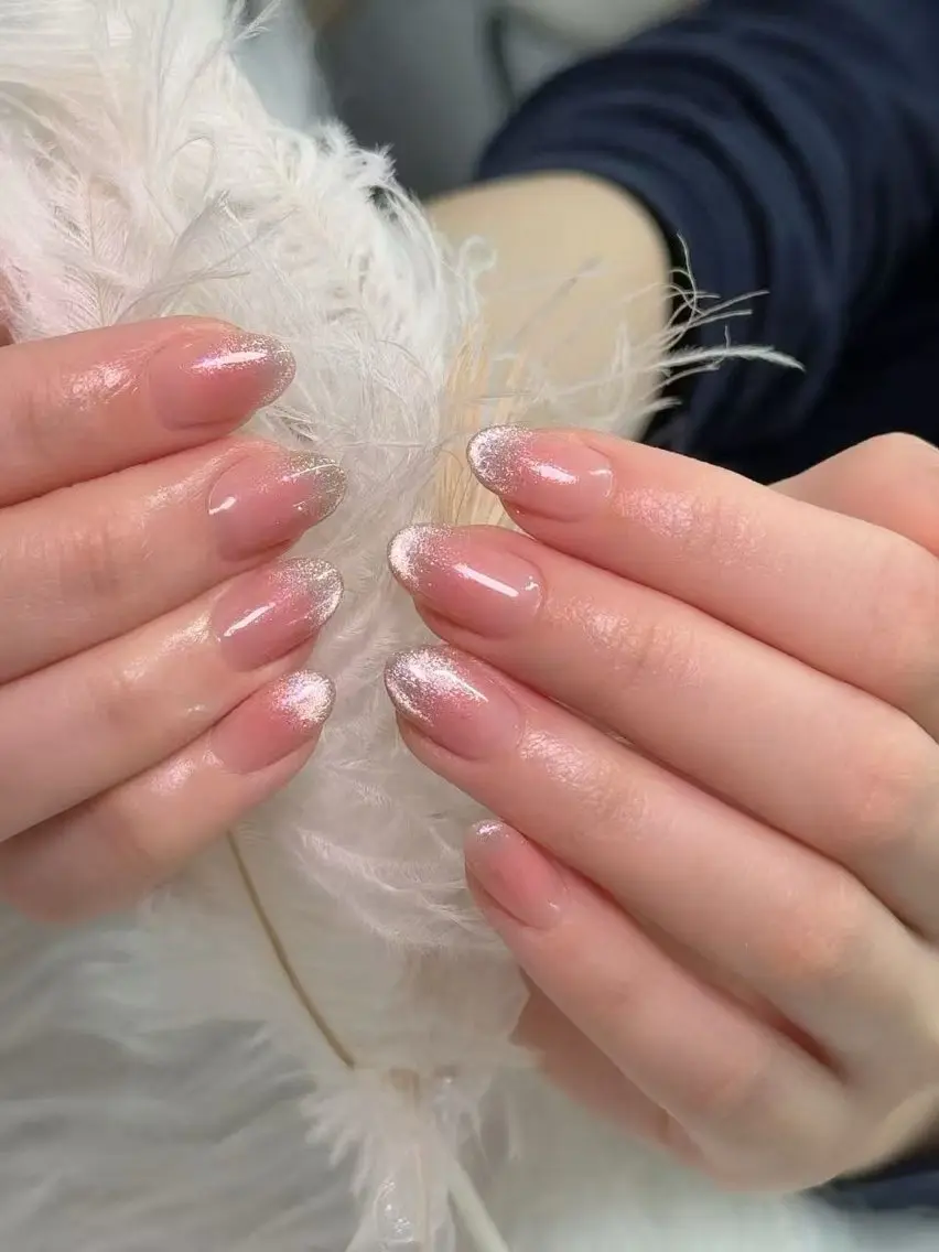 ネイル ハンドネイル Glow Minamiのネイルデザイン