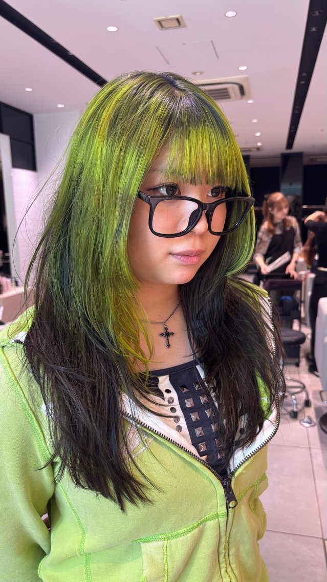 【ご新規様限定⭐️】期間限定‼️ブリーチリタッチオンカラー込み）➕激似合わせカット‼️の写真