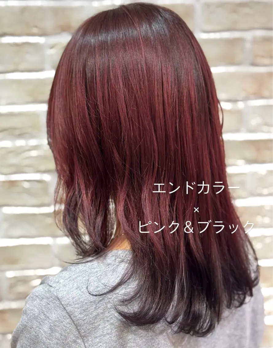 ミディアム カラー 黒髪 ブリーチ ピンクカラー 小林 光紗のヘアスタイル