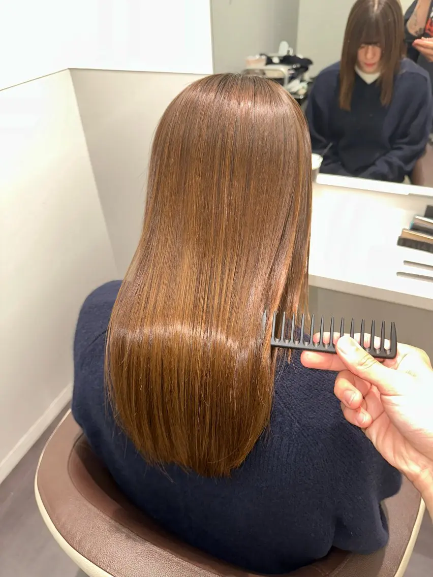 セミロング 美髪特化✨ 伊織✨縮毛矯正✨のヘアスタイル