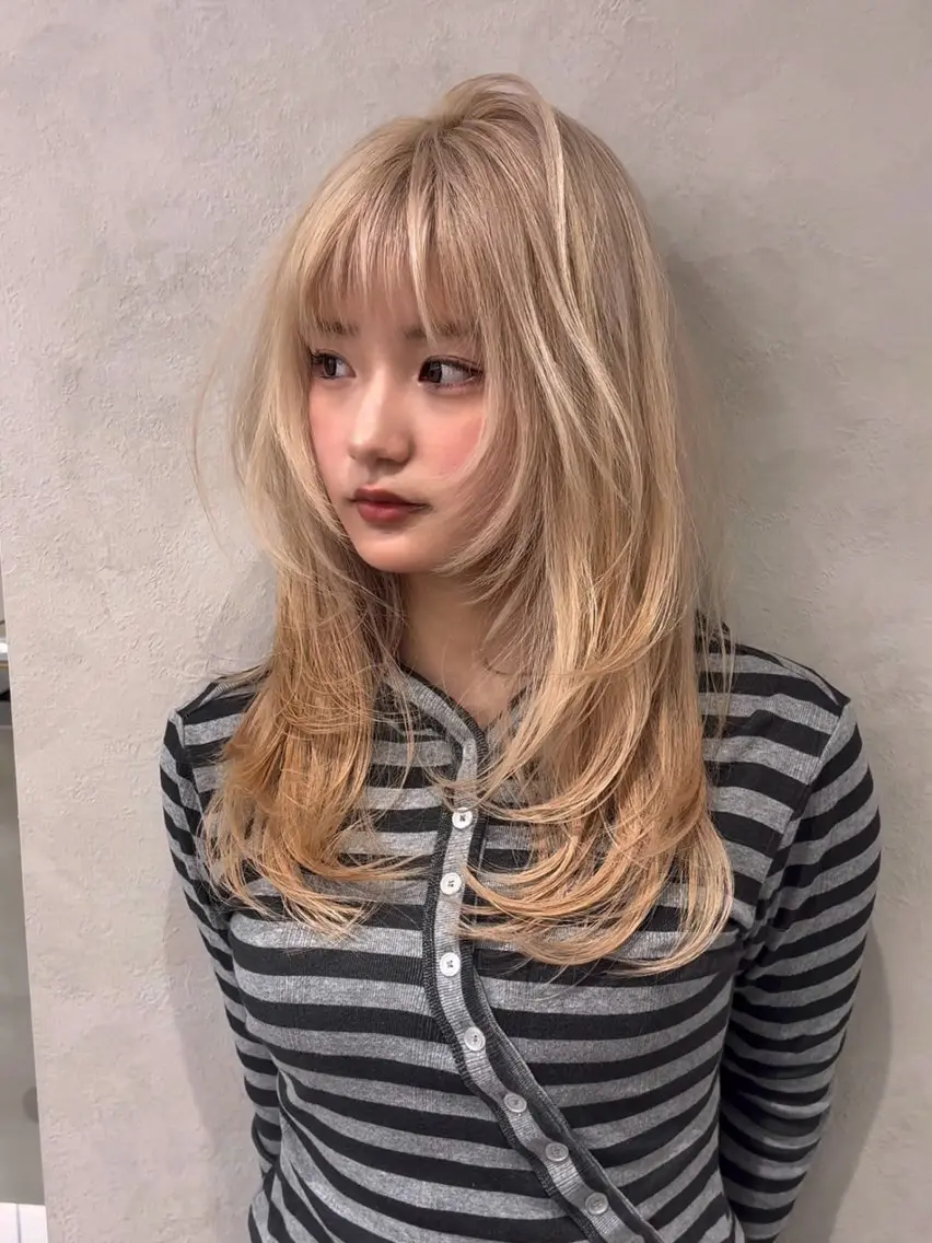 セミロング レイヤーカット 似合わせカット Yuta✂︎ 韓国レイヤー🪽のヘアスタイル