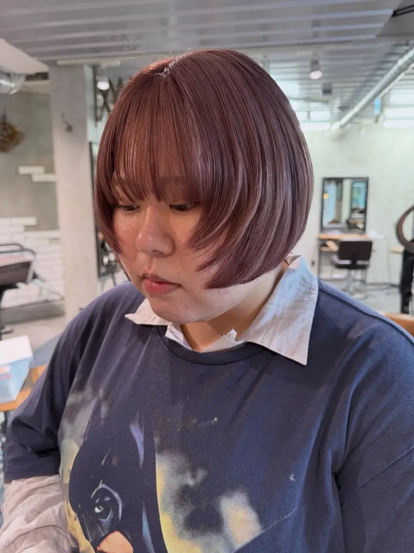 ショート カラー ボブレイヤー ベージュカラー ブリーチ ケアブリーチ ダブルカラー カット ヘアカラー RorriM natsuのヘアスタイル