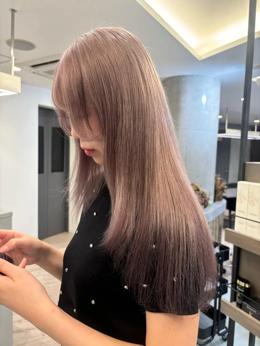 ロング カラー 艶髪ハイトーンカラー kana♡のヘアスタイル