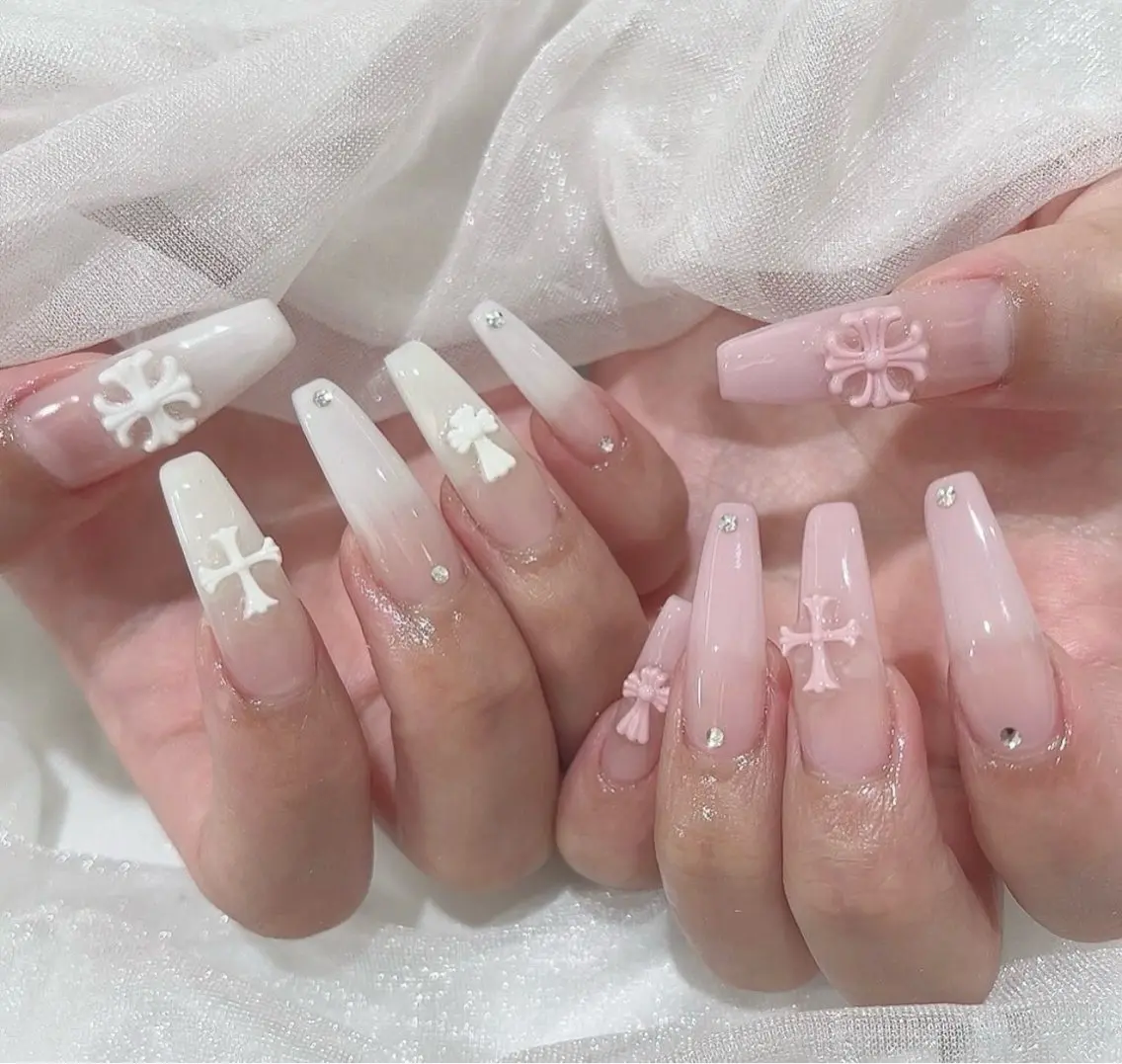 ネイル アートネイル グラデーション キラキラネイル ニュアンスネイル オフィスネイル Jenn Nail Salonのネイルデザイン