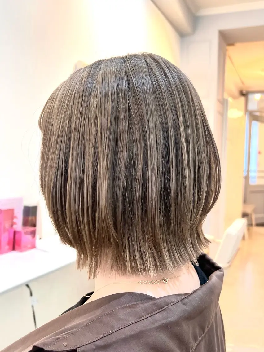 ミディアム ヘアカラー トリートメント オオバヤシ マホのヘアスタイル