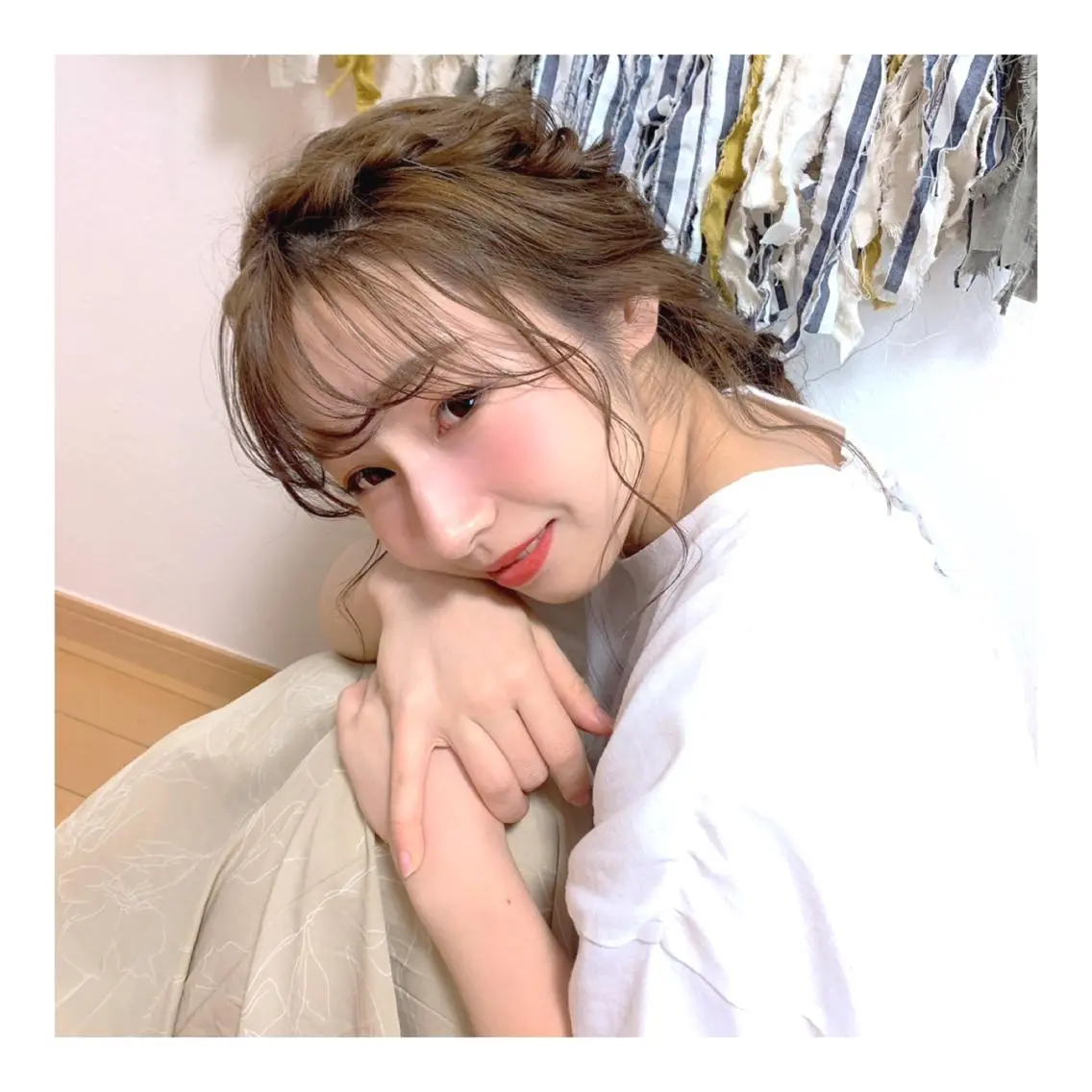 ミディアム ヘアアレンジ ヘアアンドメイクムタ 新居のヘアスタイル