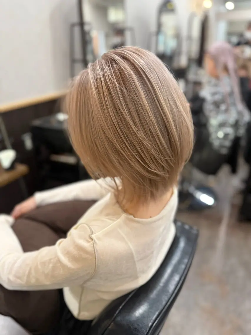 ミディアム カット ヘアカラー 🔥艶髪矯正特化🔥 DAIKIのヘアスタイル